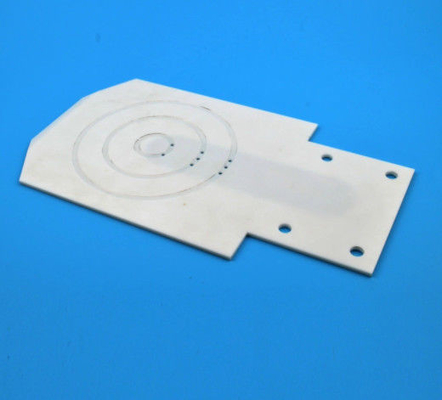 Brazo de cerámica del alúmina de la pureza elevada del 99,8% para la impulsión de la oblea del semiconductor