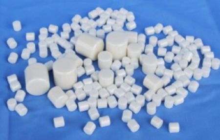 Medios de molienda de óxido de circonio para aplicaciones industriales