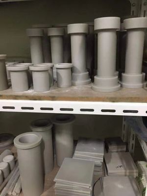 NITRURO DE ALUMINIO, espacios en blanco para las placas de circuito impresas de cerámica, substratos para la metalización, substratos para el LED