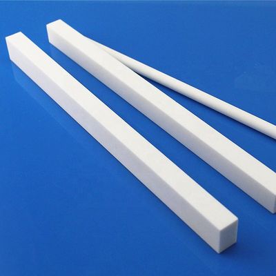 DE CERÁMICA DE CRISTAL LABRABLE DE MACOR, TRABAJADO A MÁQUINA CON LAS HERRAMIENTAS METALÚRGICAS CONVENCIONALES