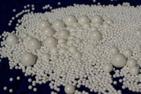 las gotas de cerámica 4.0g/cm3 abultan los tiros para la limpieza de la ráfaga y granallado Microblast medios